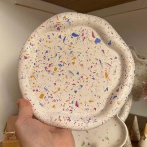 Plateau rond effet terrazzo